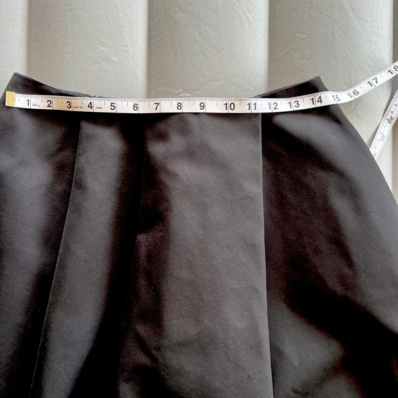 Jil Sander Navy Skirt in Black color IT Size 34 US 4 With side Packets 1… - Picture 10 of 10